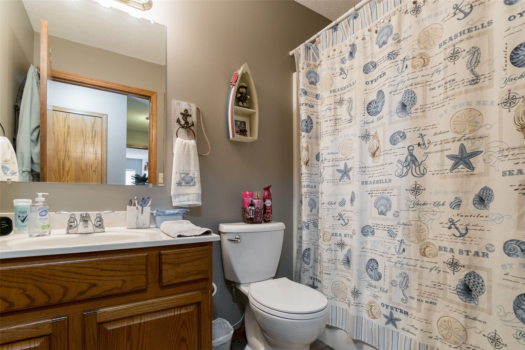 720 Hillview Drive Fairfax IA 52228