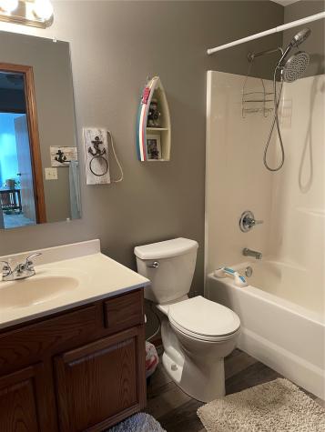 720 Hillview Drive Fairfax IA 52228