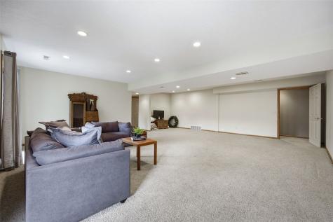 1628 Baldwin Lane Iowa City IA 52240
