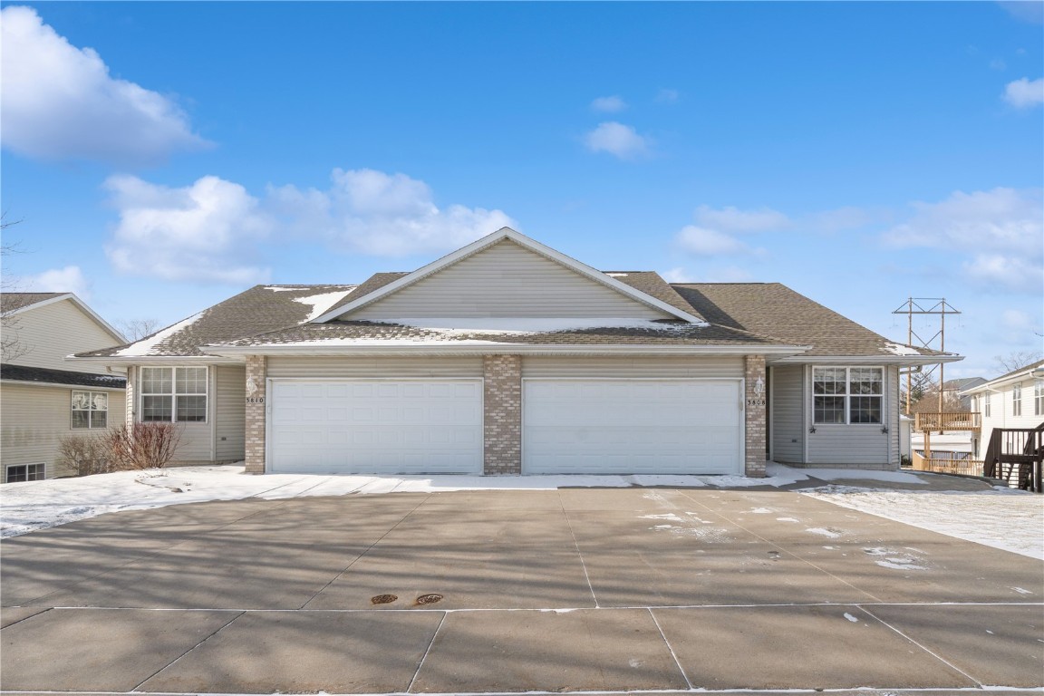 Cedar Rapids IA, 3808 Water Point Court SW