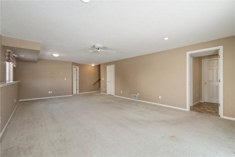 3808 Water Point Court SW Cedar Rapids IA 52404