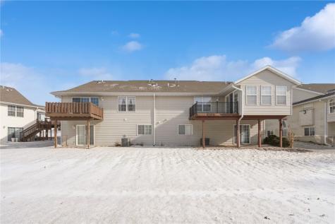 3808 Water Point Court SW Cedar Rapids IA 52404