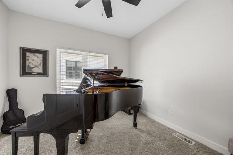 2886 Crimson Lane Coralville IA 52241