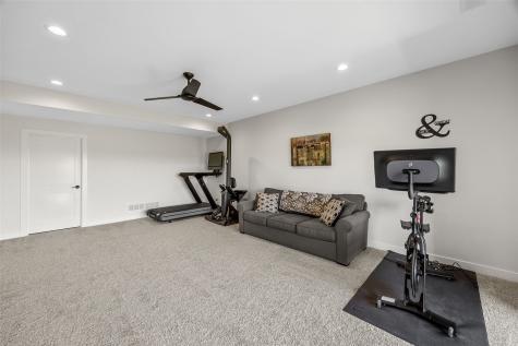 2886 Crimson Lane Coralville IA 52241