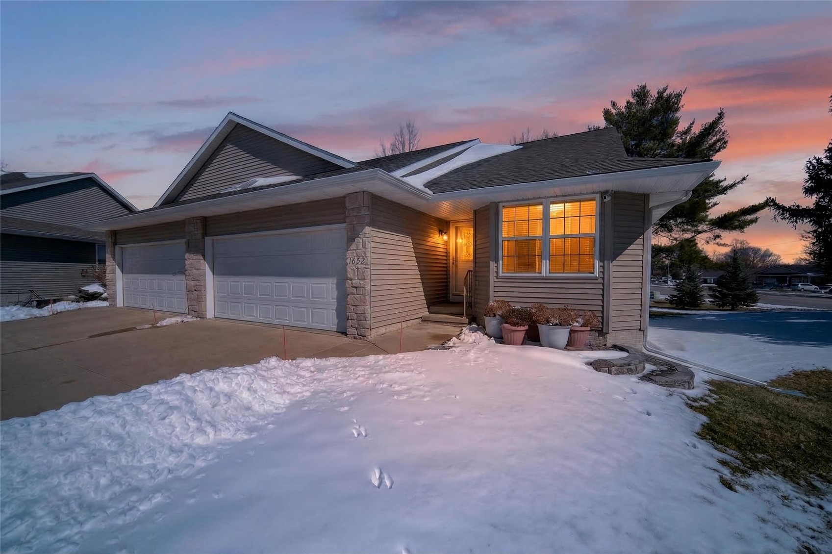 1652 Greens Way Court NE Cedar Rapids IA 52402