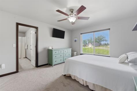 617 Dakota Avenue Tiffin IA 52340