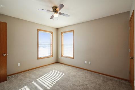 4134 31st Avenue SW Cedar Rapids IA 52404