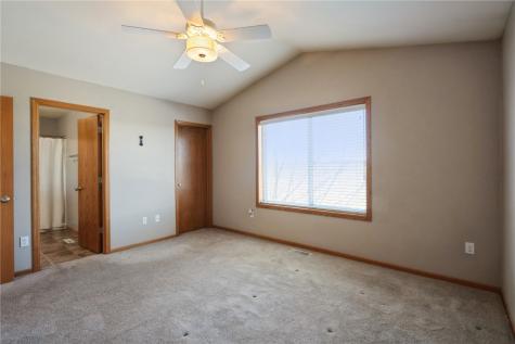 4134 31st Avenue SW Cedar Rapids IA 52404