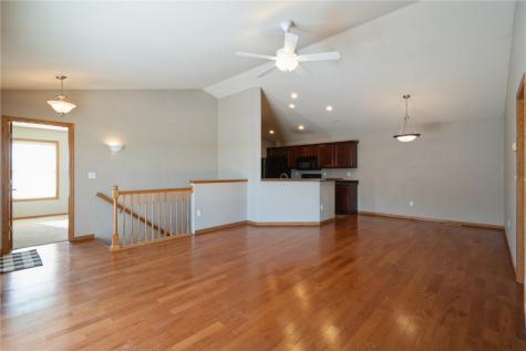 4134 31st Avenue SW Cedar Rapids IA 52404