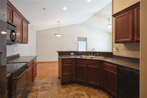 4134 31st Avenue SW Cedar Rapids IA 52404