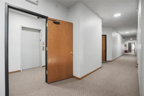 250 Cimarron Drive Hiawatha IA 52233