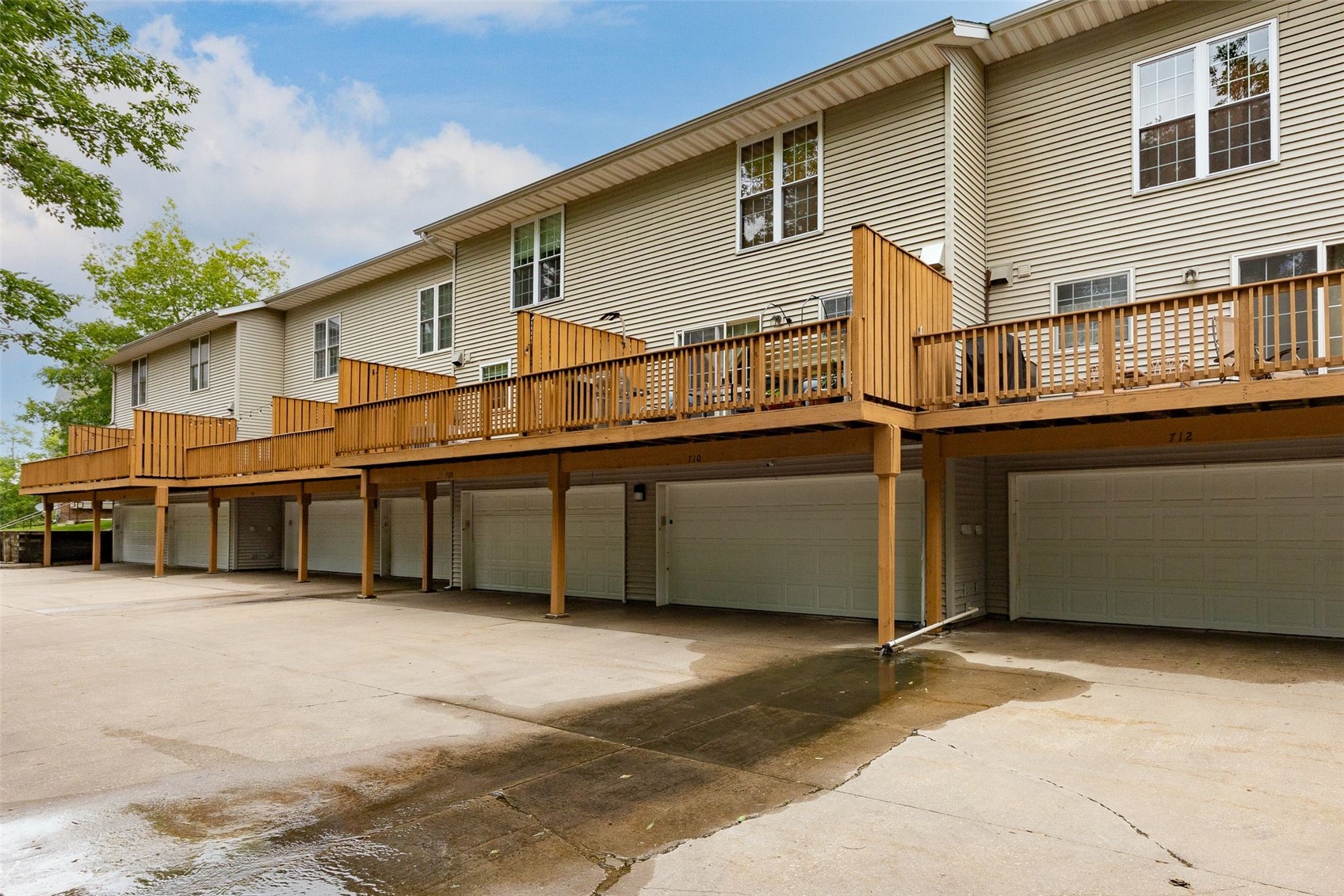 710 West Side Drive Iowa City IA 52246
