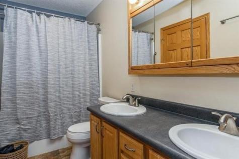 710 West Side Drive Iowa City IA 52246