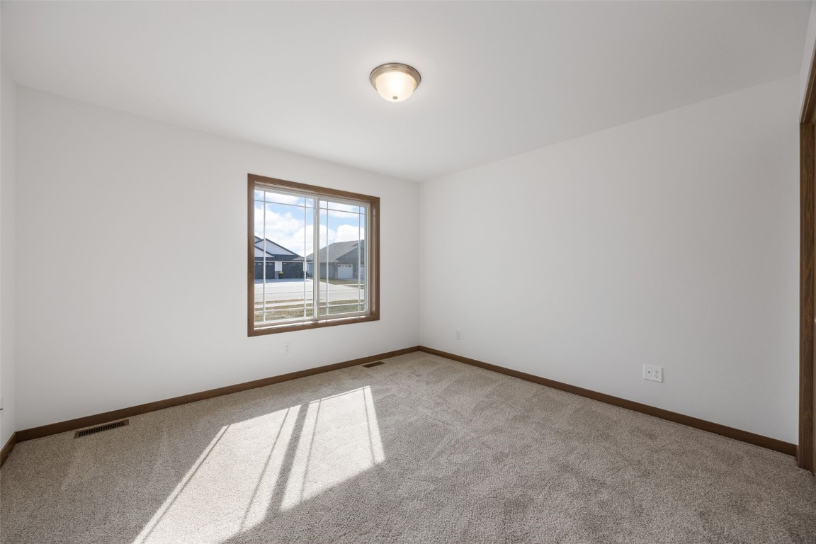 3032 Teton Street SW Cedar Rapids IA 52404