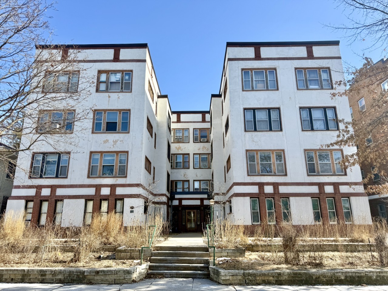 228 S Summit Street Iowa City IA 52240