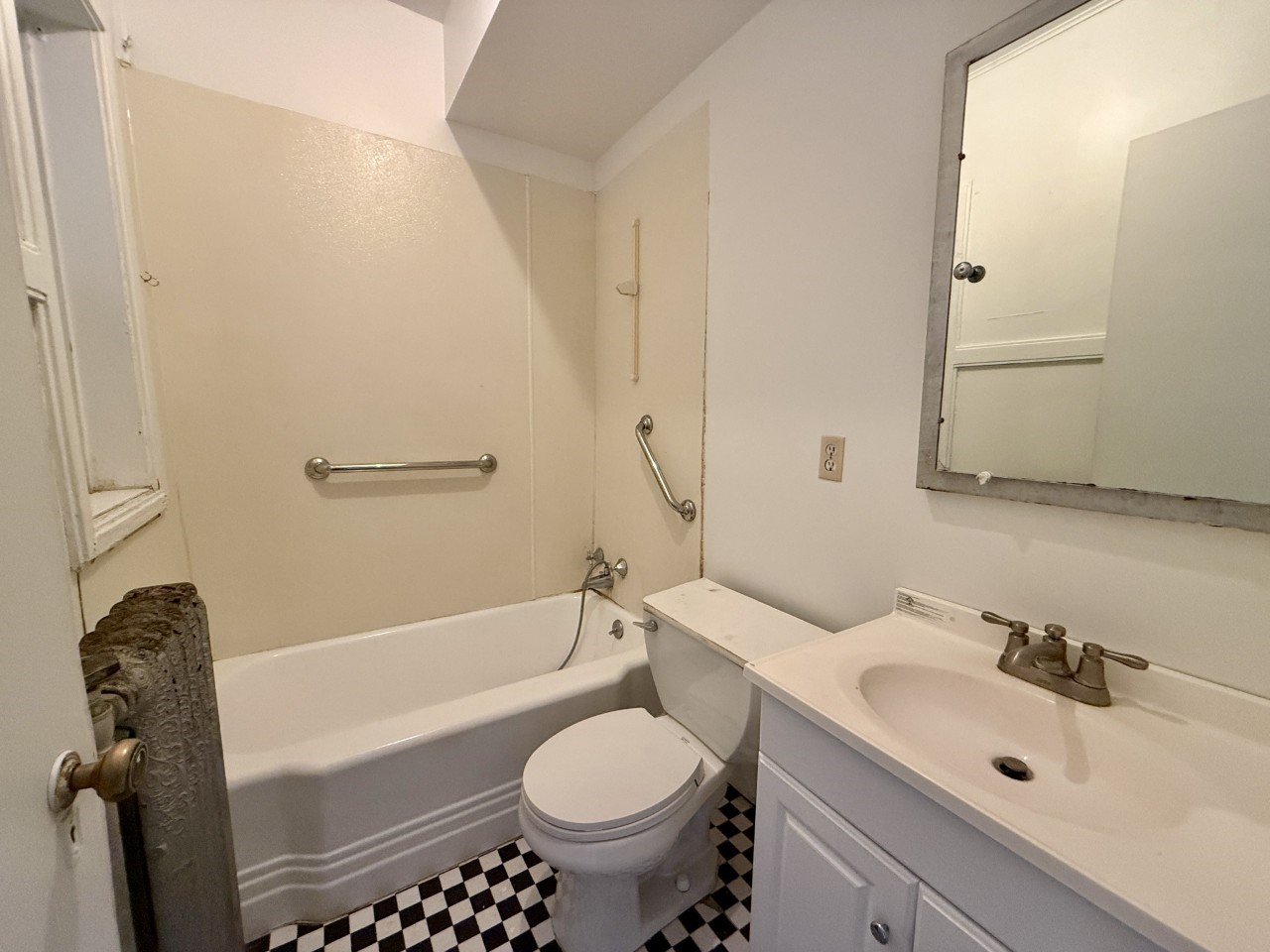 228 S Summit Street Iowa City IA 52240