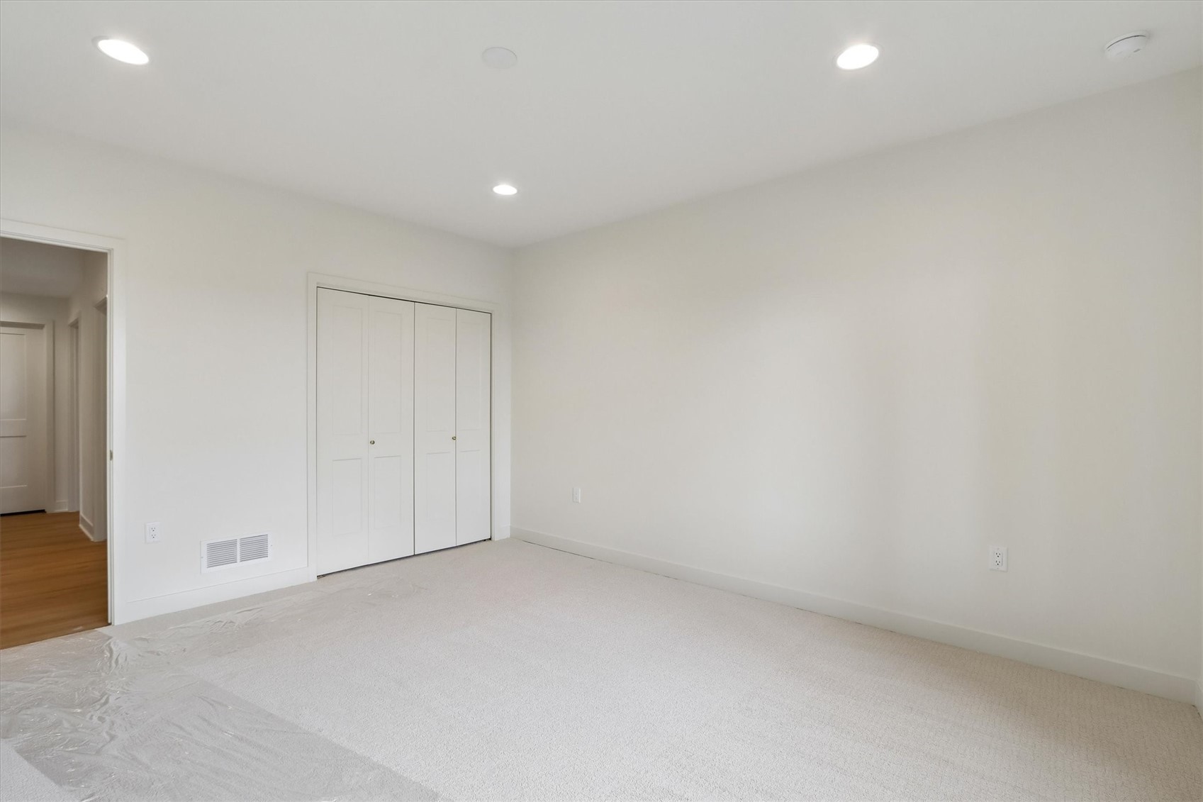 1909 Country Club Drive Coralville IA 52241