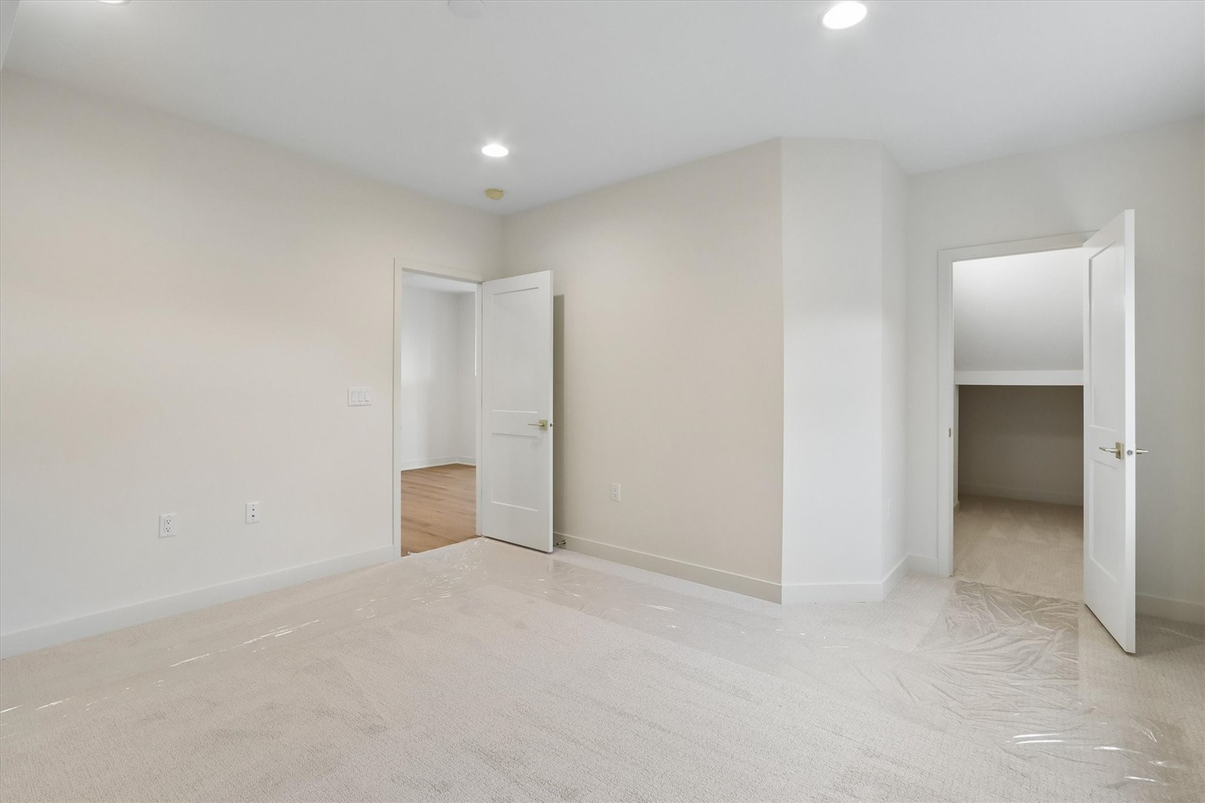 1909 Country Club Drive Coralville IA 52241
