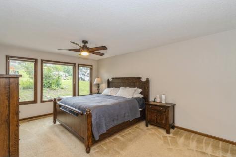 1714 Pikes Peak Court NE Cedar Rapids IA 52402