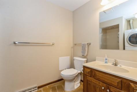 1714 Pikes Peak Court NE Cedar Rapids IA 52402