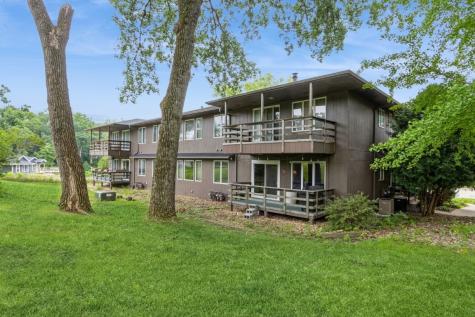 1714 Pikes Peak Court NE Cedar Rapids IA 52402