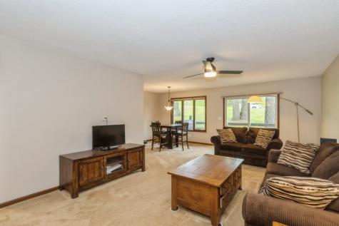 1714 Pikes Peak Court NE Cedar Rapids IA 52402