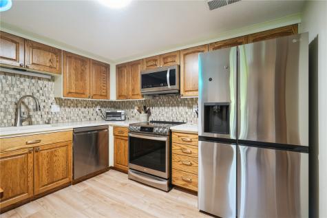 150 Thompson Drive SE Cedar Rapids IA 52403