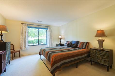 150 Thompson Drive SE Cedar Rapids IA 52403