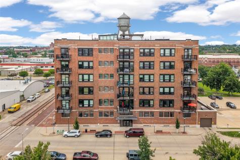 900 2nd Street SE Cedar Rapids IA 52401