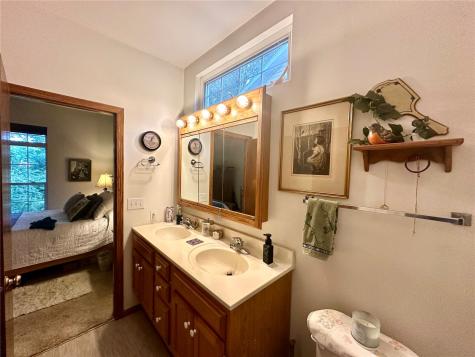 1209 Forest Glen Court SE Cedar Rapids IA 52403