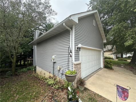 1209 Forest Glen Court SE Cedar Rapids IA 52403