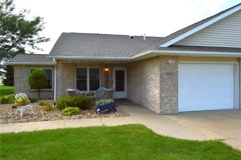 1509 12th Avenue Vinton IA 52349