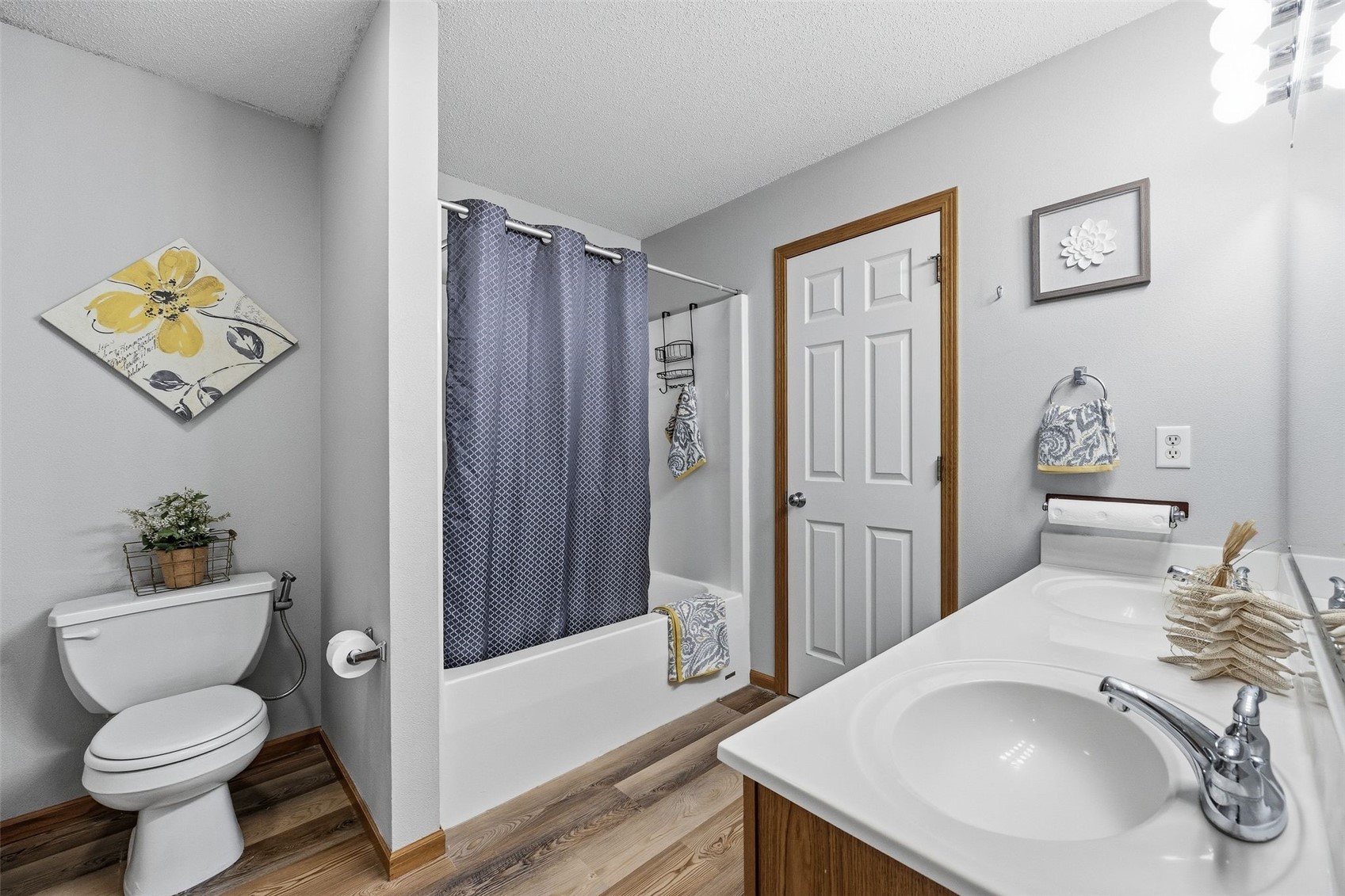 63 Primrose Court Iowa City IA 52240