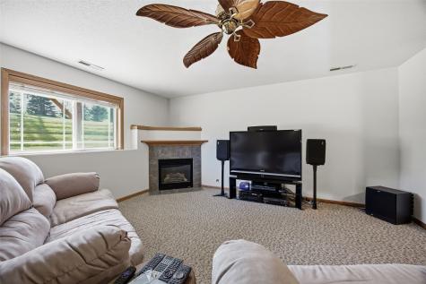 3765 37th Avenue SW Cedar Rapids IA 52404