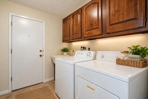 4571 Maureen Drive SE Cedar Rapids IA 52403