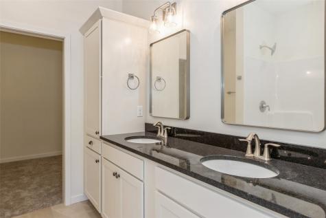 407 Solstice Court North Liberty IA 52317