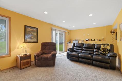 5003 Foxtail Court Marion IA 52302