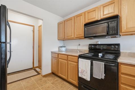 5003 Foxtail Court Marion IA 52302