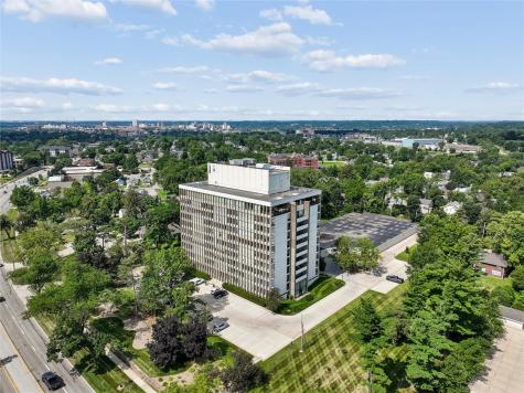 2222 1st Avenue NE Cedar Rapids IA 52402