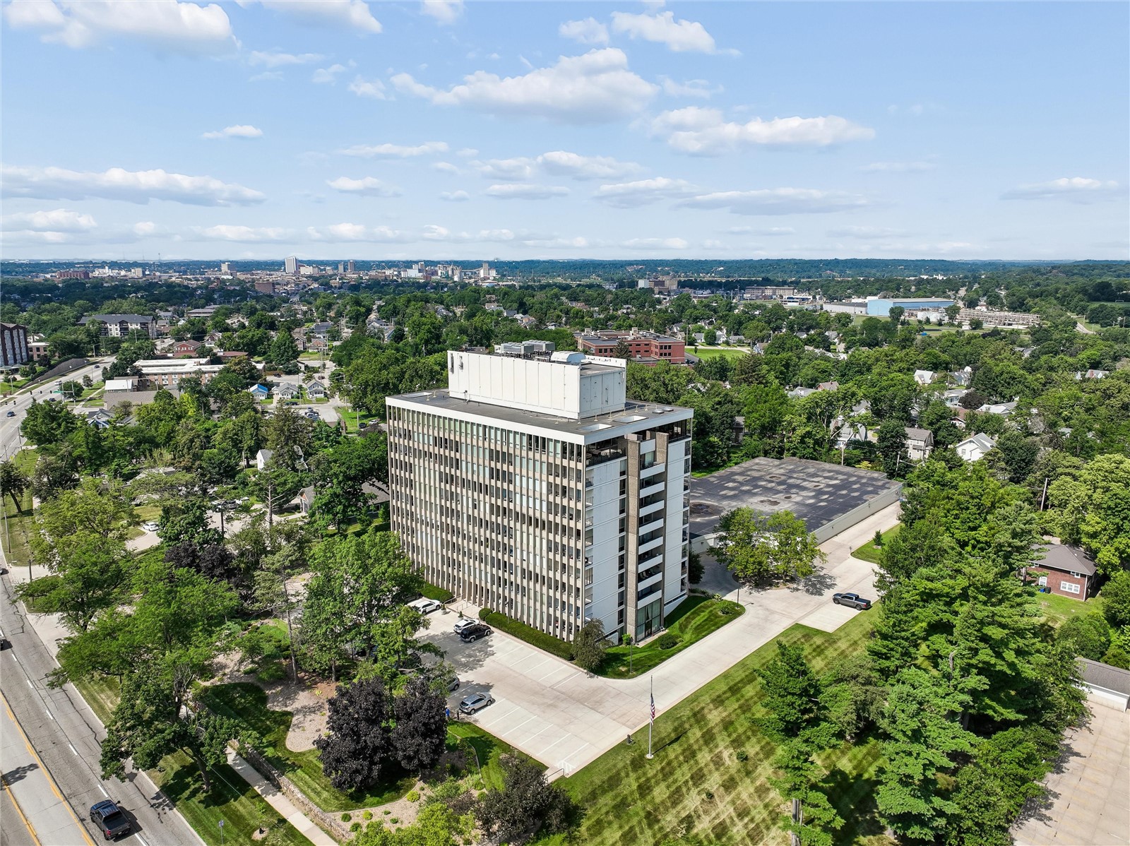 2222 1st Avenue NE Cedar Rapids IA 52402