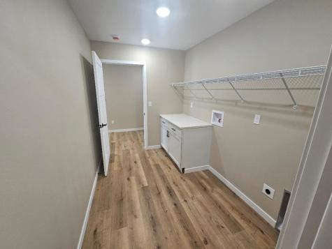 1411 13th Street Belle Plaine IA 52208