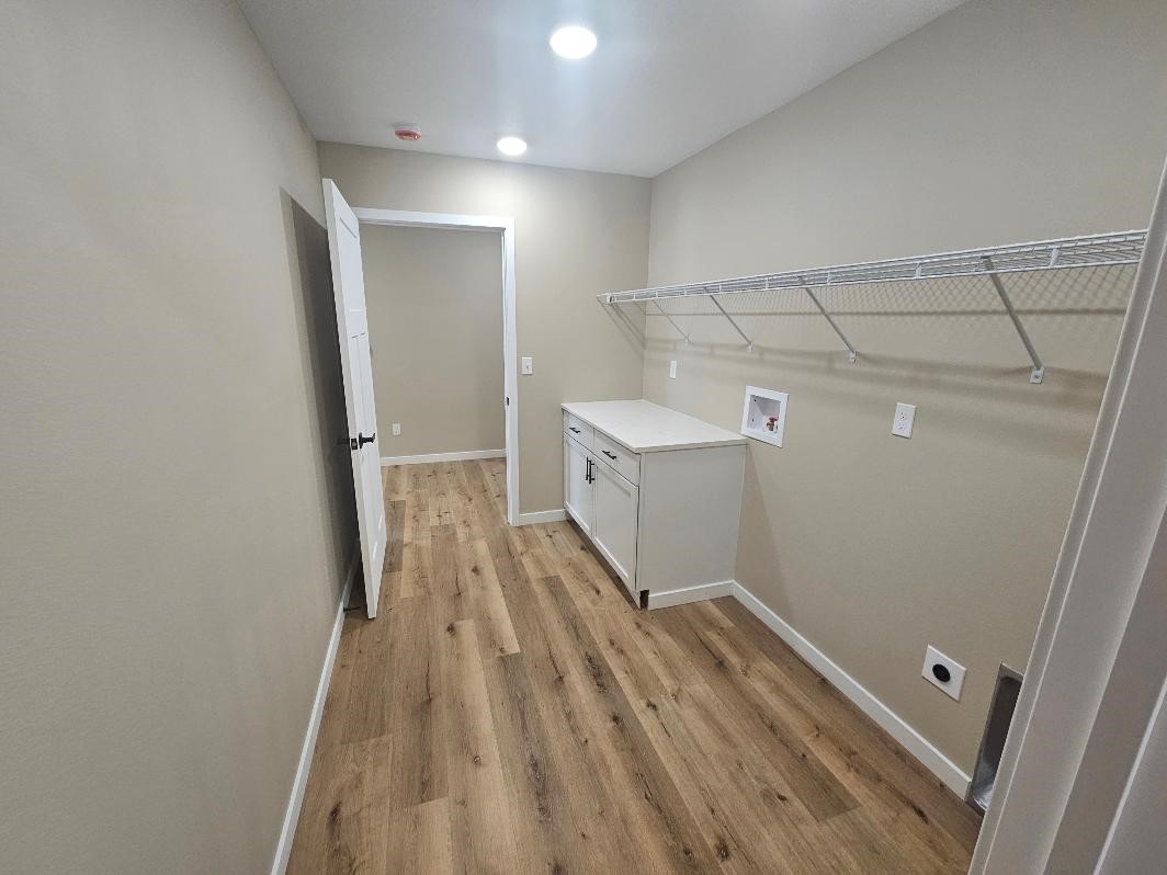 1411 13th Street Belle Plaine IA 52208