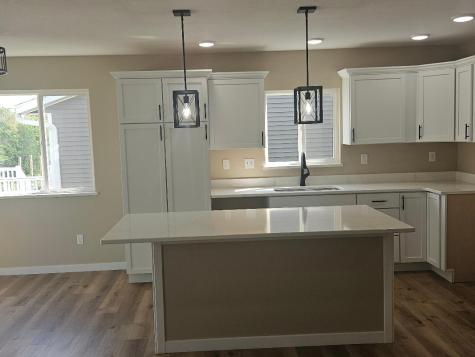1411 13th Street Belle Plaine IA 52208