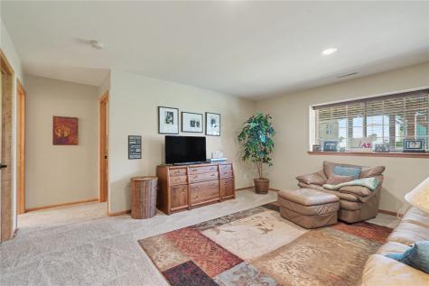 2942 Stone Creek Court Marion IA 52302