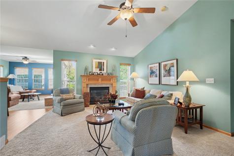 2942 Stone Creek Court Marion IA 52302
