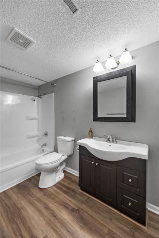 1429 Edgewood NW Cedar Rapids IA 52405