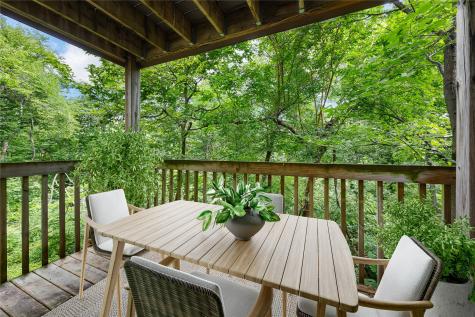 1429 Edgewood NW Cedar Rapids IA 52405
