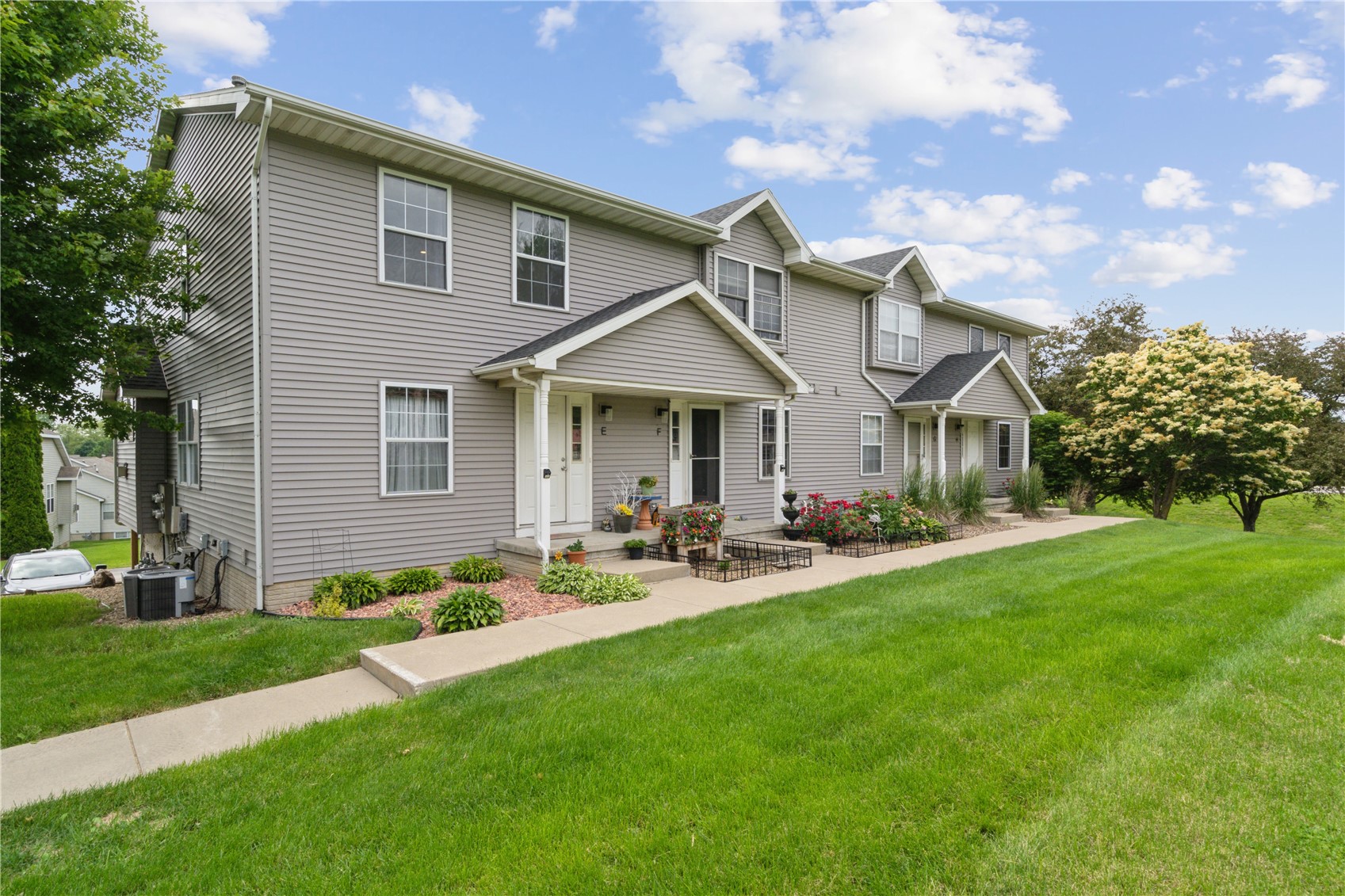 Lisbon IA, 106 Lincoln Avenue, Unit E