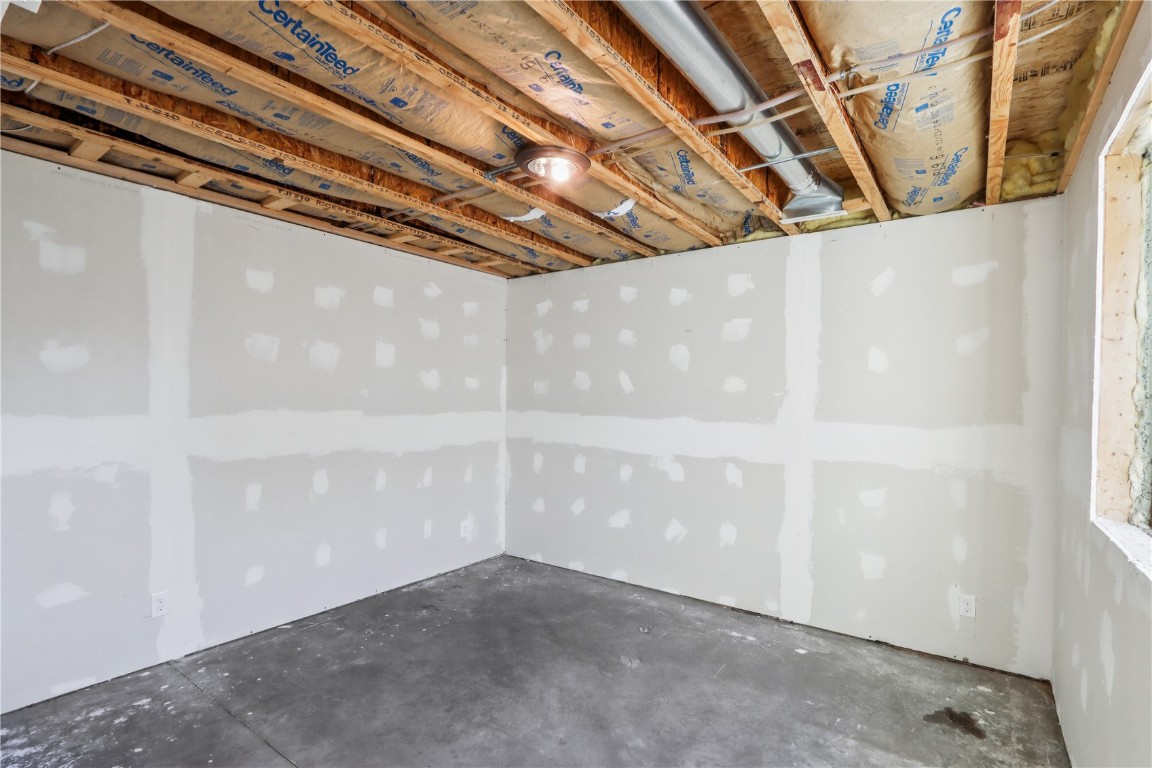 137 Woodstone Lane SW Cedar Rapids IA 52404