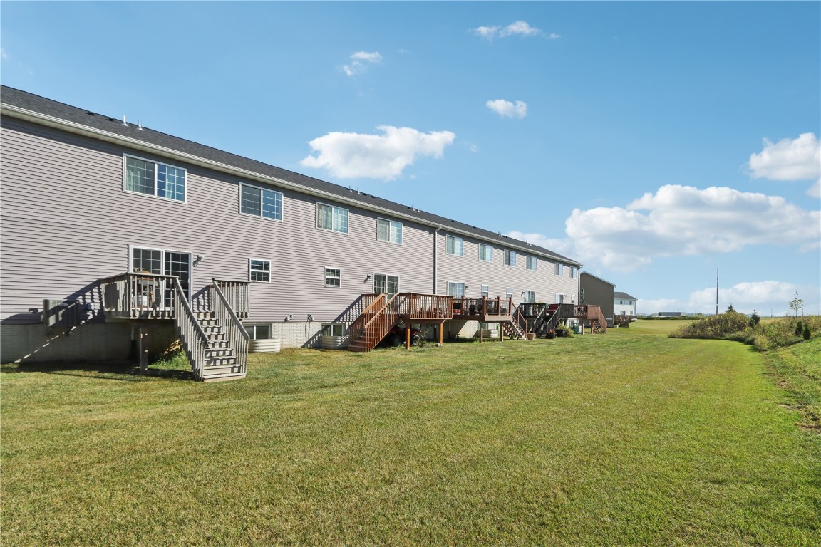 137 Woodstone Lane SW Cedar Rapids IA 52404